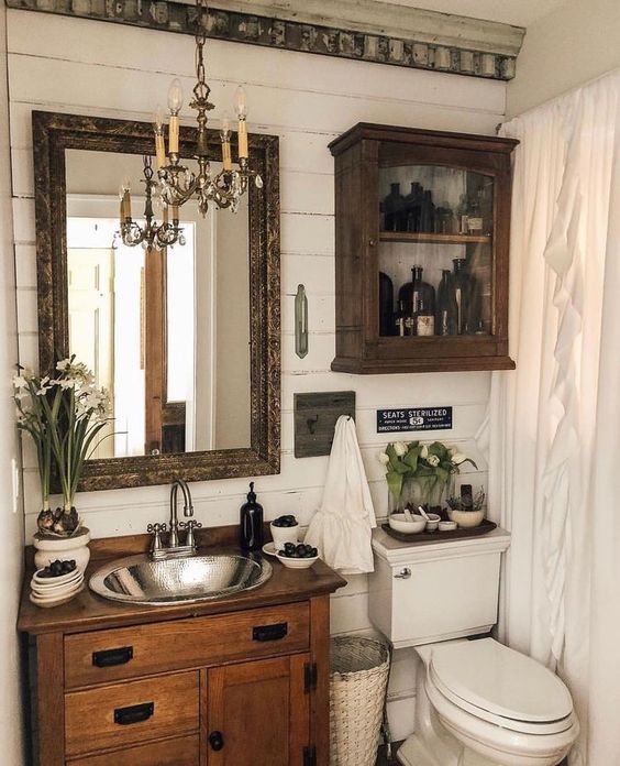 Beautiful Bathroom With Vintage Vibes