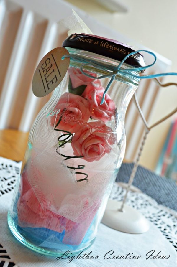 Jar Decoration Ideas With Lace And Roses