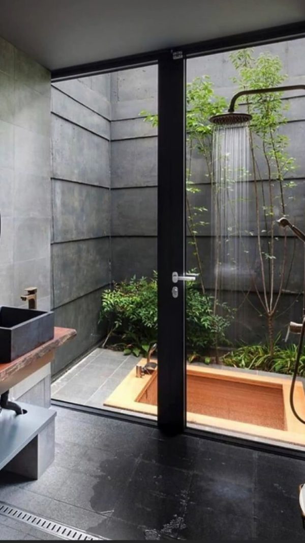 Outdoor shower and spa tub