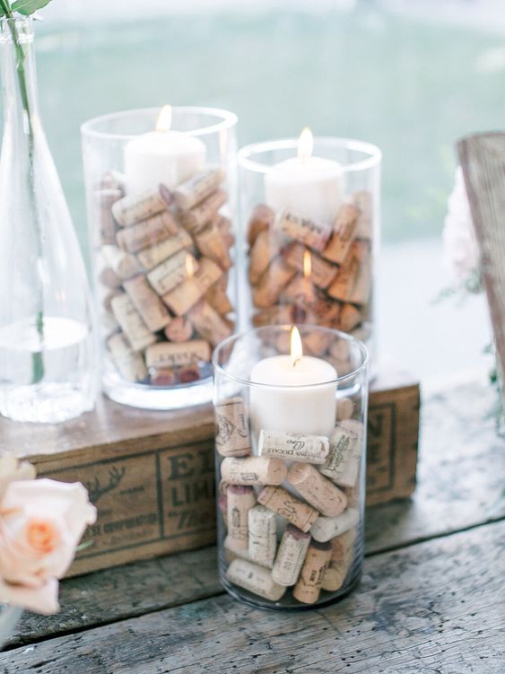 DIY candleholder with wine corks 